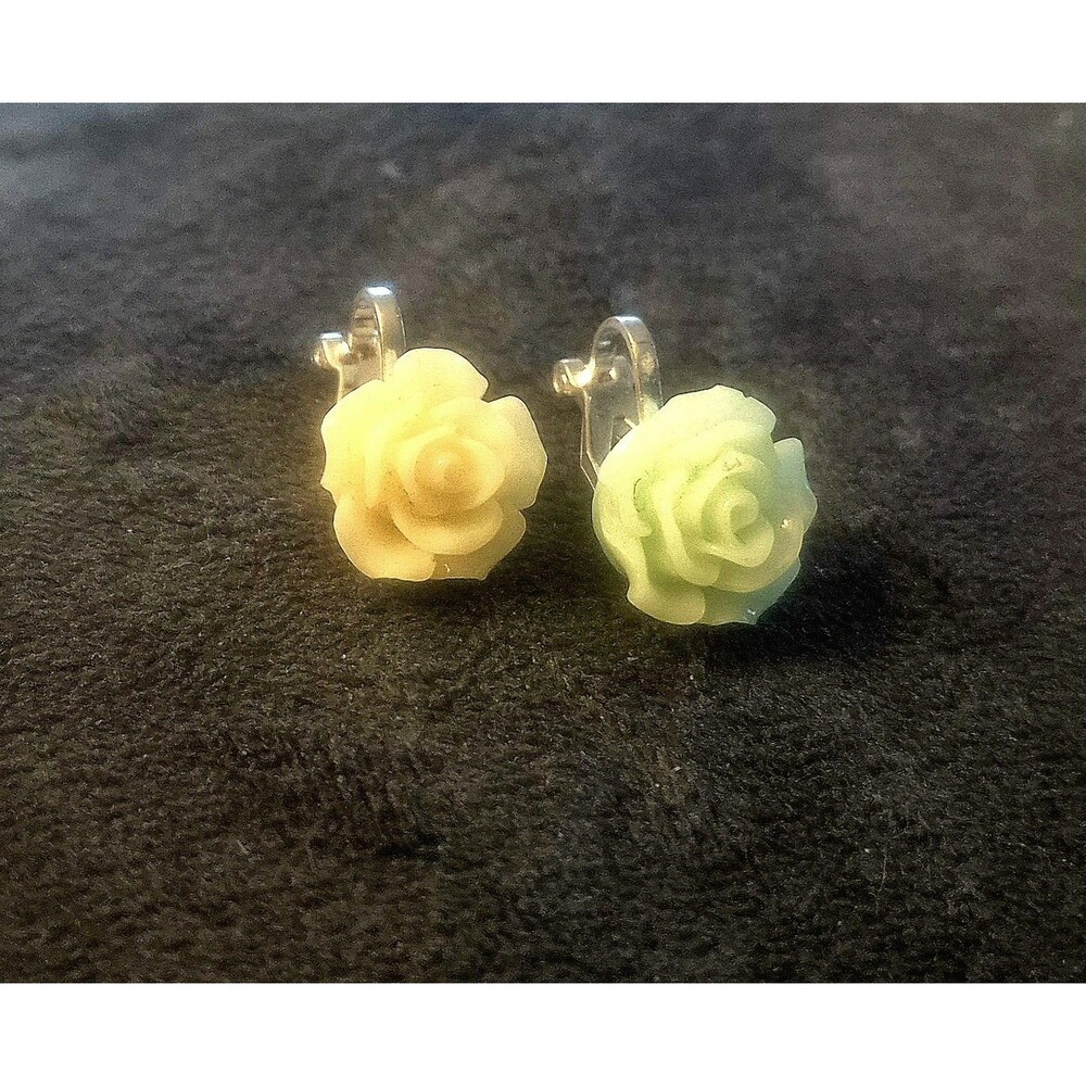 Mismatched Resin Rose Clip On Earrings Pastel Mint Green & Cream Yellow Floral
